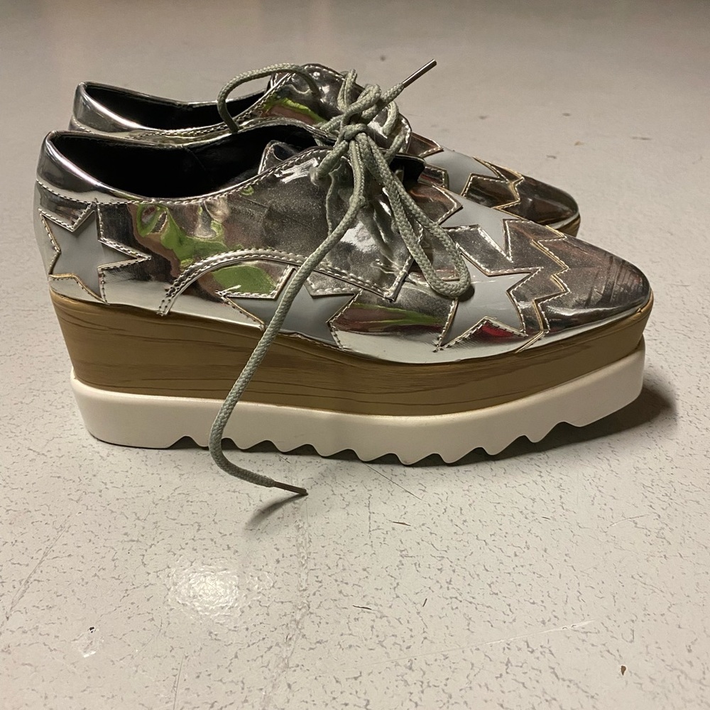 Star platform shoes